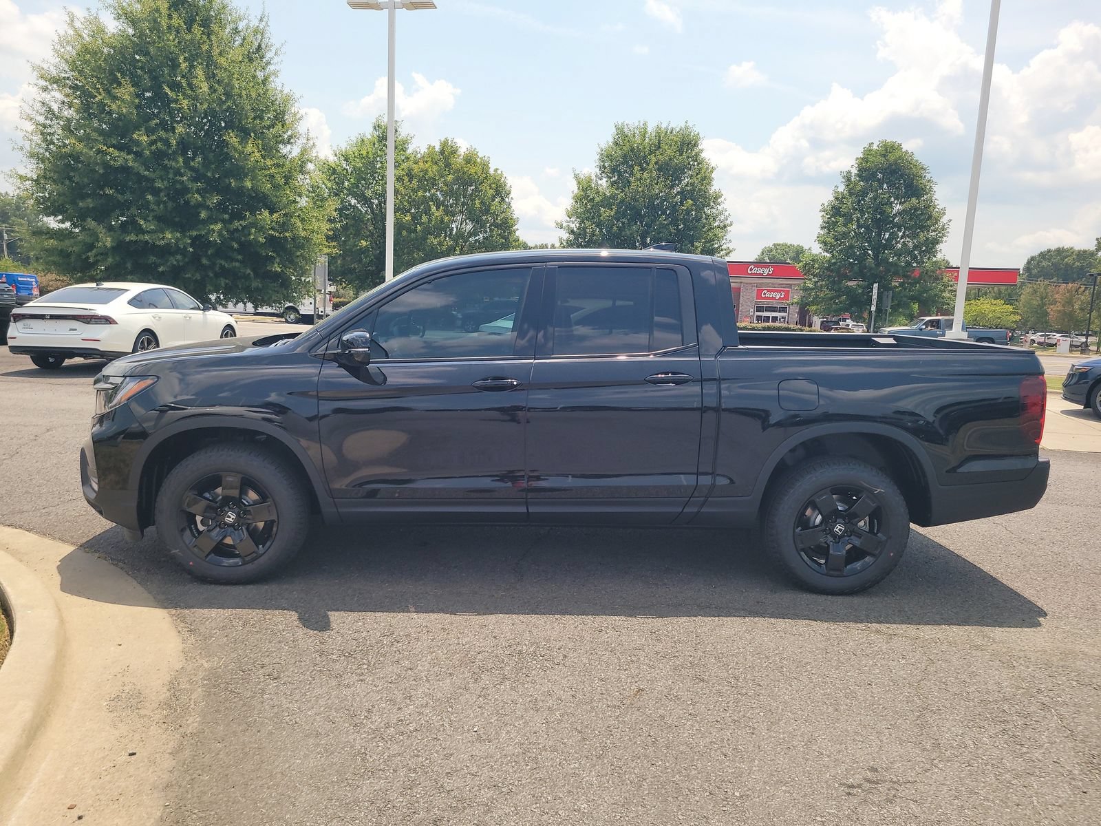 New 2026 Honda Ridgeline Black Edition image 6