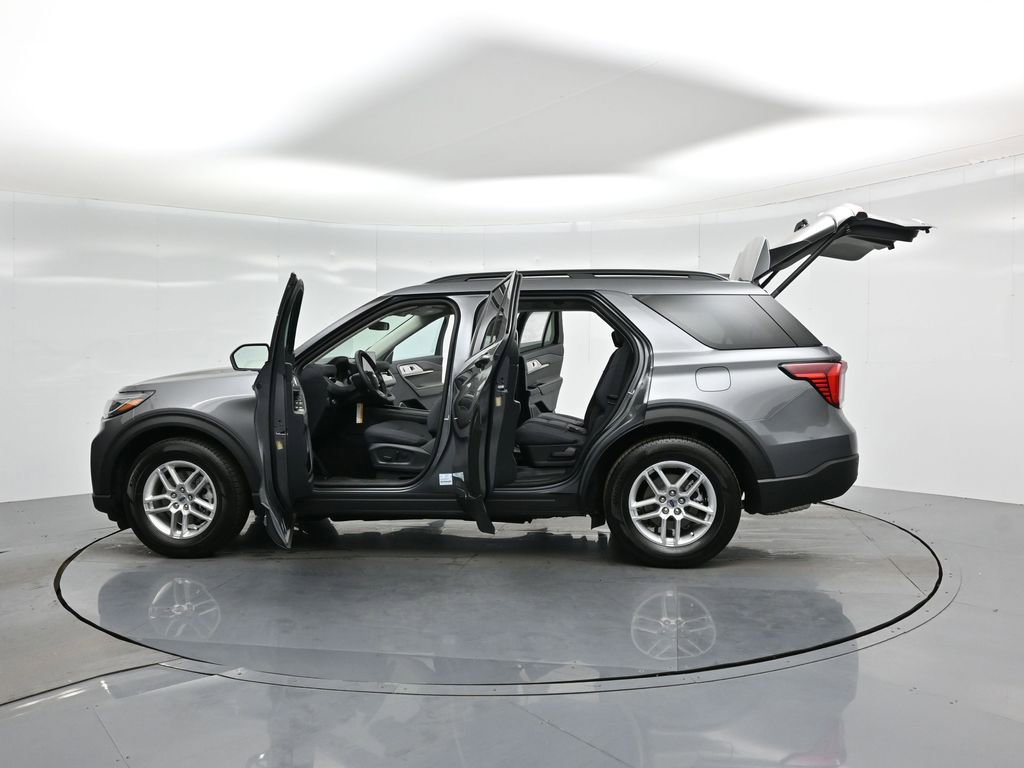 New 2025 Ford Explorer Active image 37