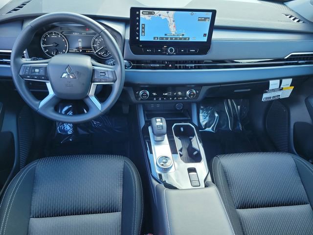 New 2026 Mitsubishi Outlander ES image 15