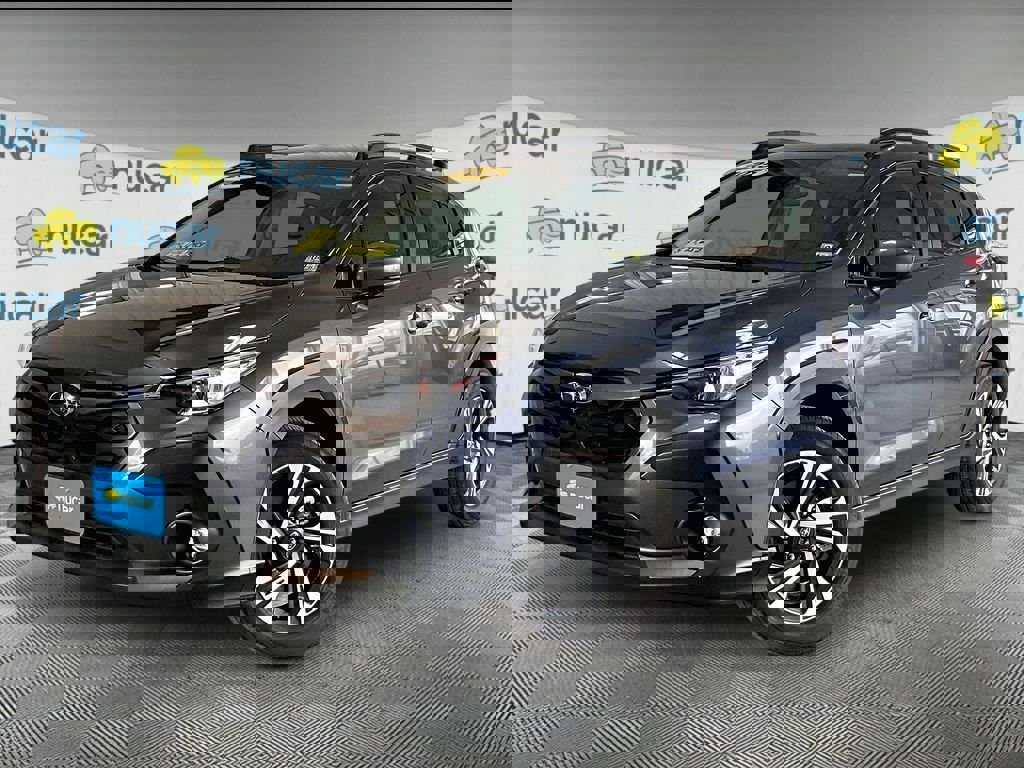 Used 2025 Subaru Crosstrek 2.0i Premium image 3