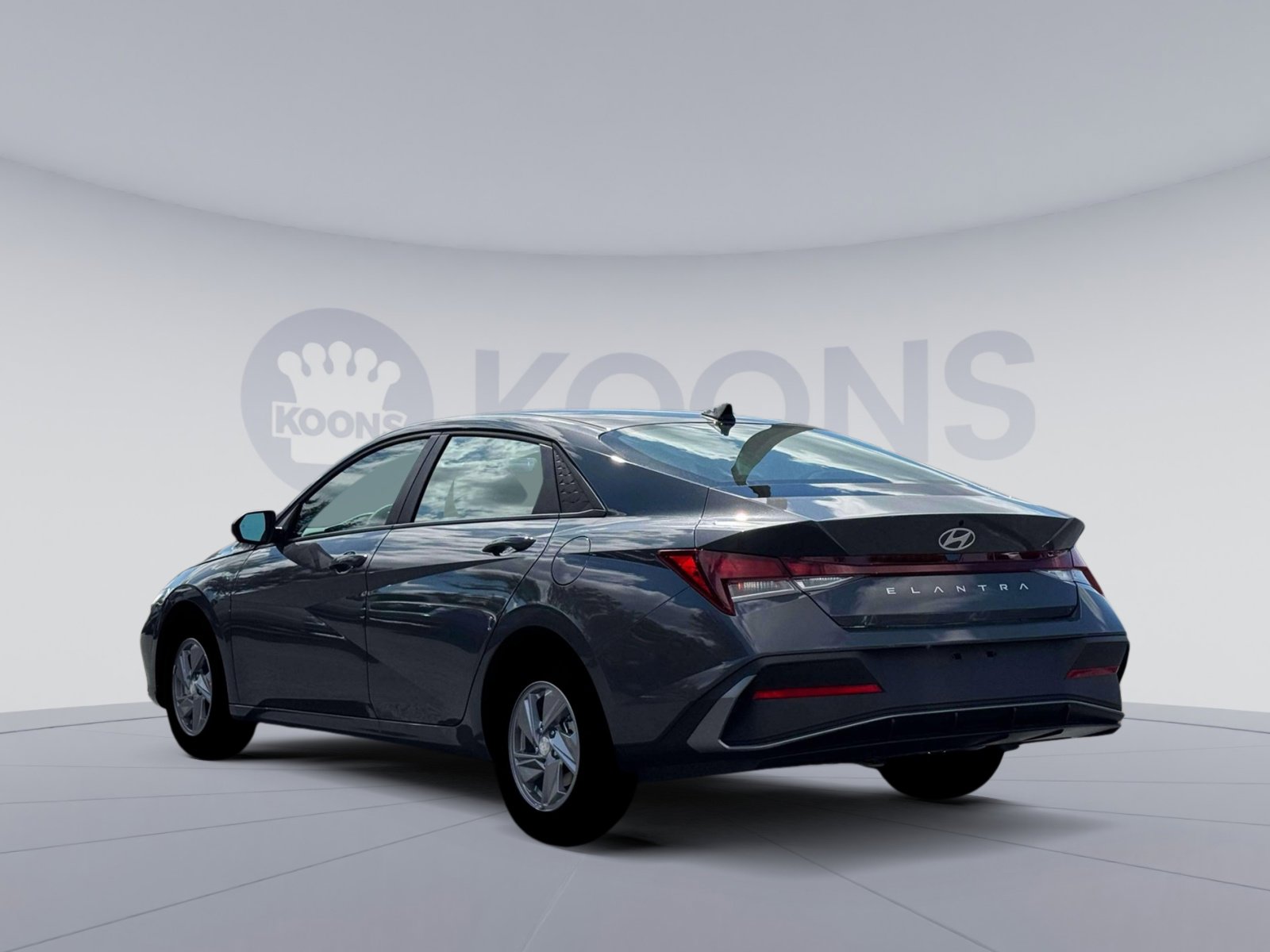 New 2026 Hyundai Elantra SE FWD image 7