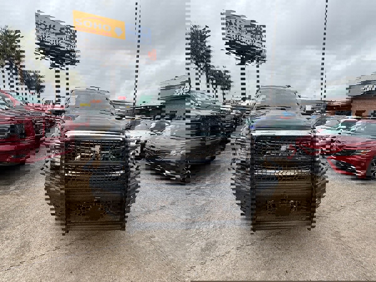 Used 2018 RAM 3500 Laramie Longhorn w/ Longhorn Southfork Package image 10