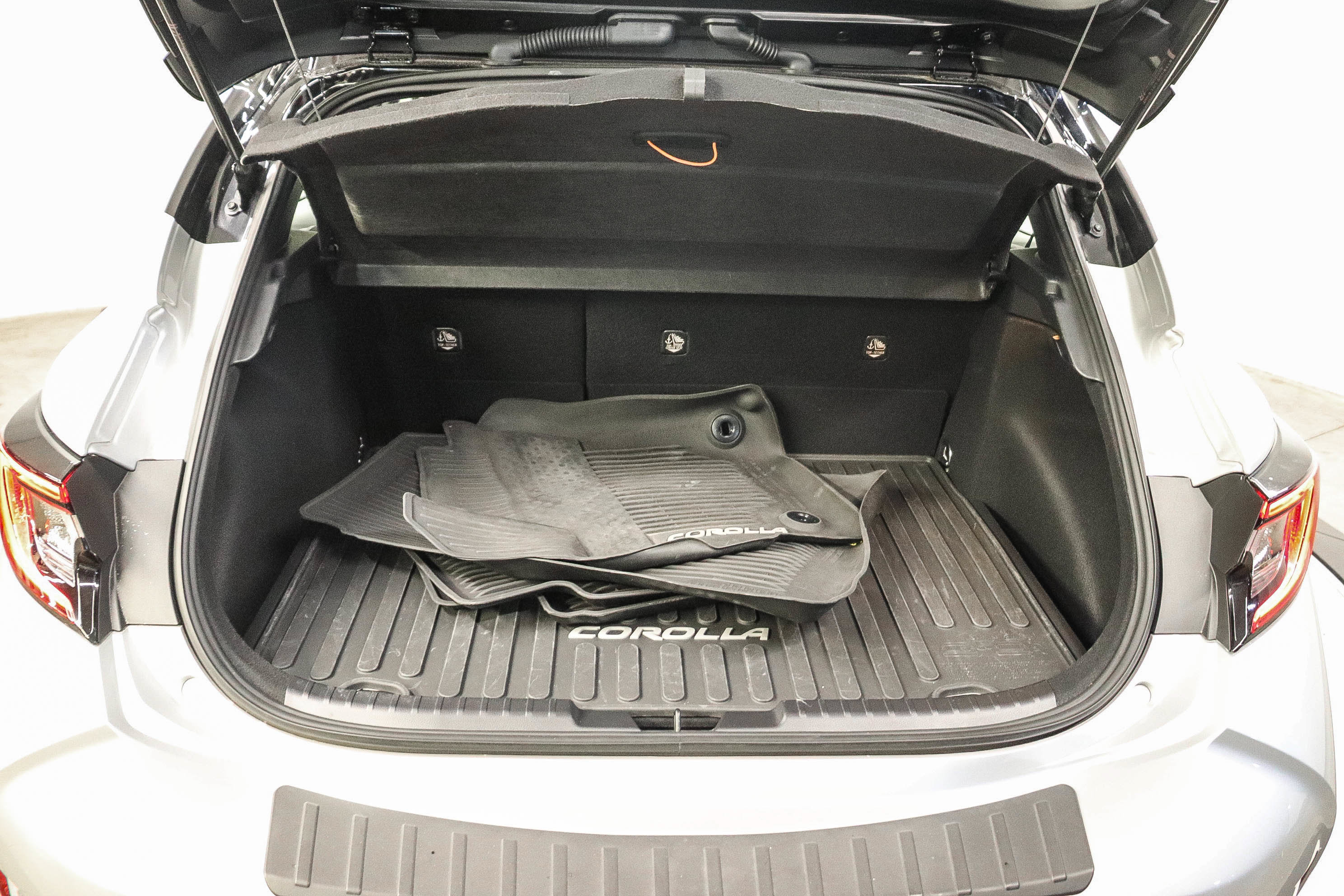 Used 2023 Toyota Corolla XSE FWD image 27