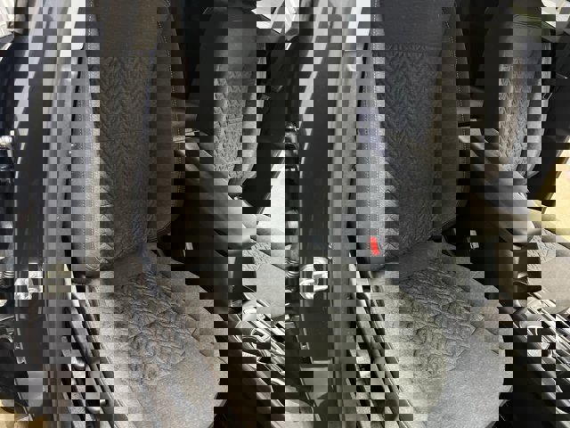 Used 2023 Chevrolet Equinox LT image 28