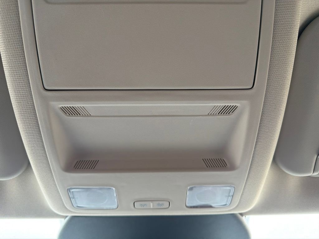 Used 2020 Ford Escape Titanium image 35