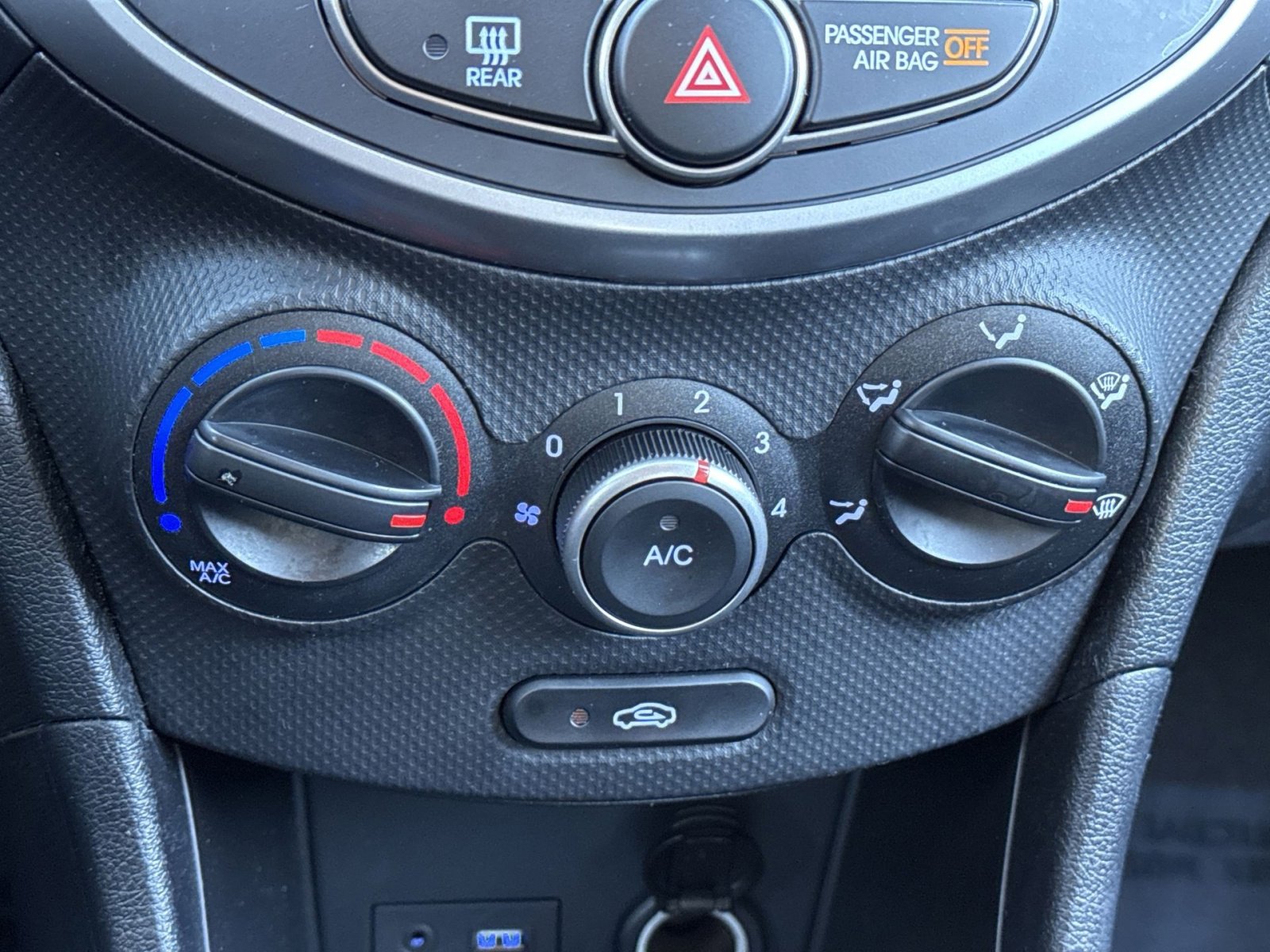 Used 2015 Hyundai Accent GS image 15