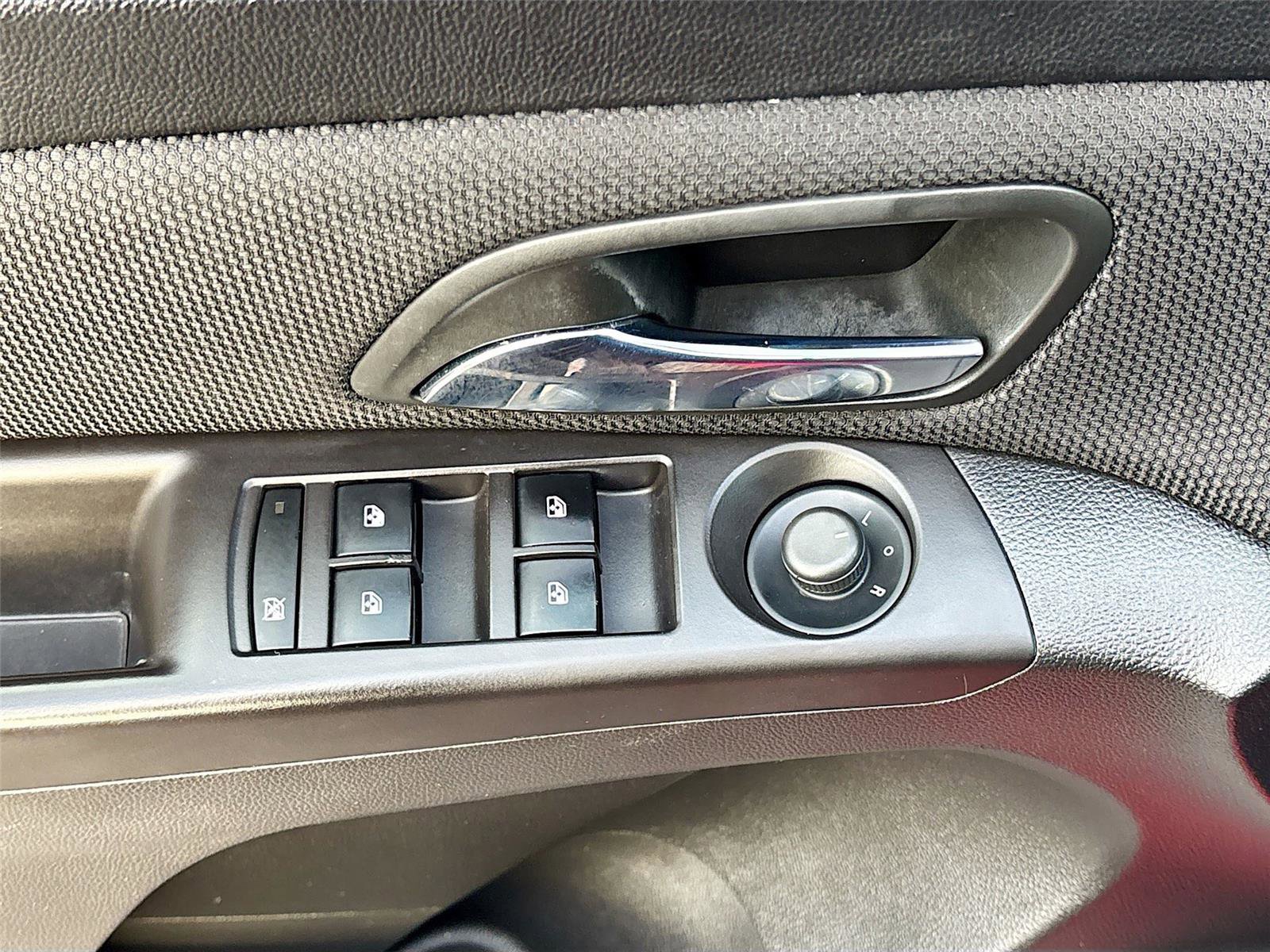 Used 2014 Chevrolet Cruze LT w/ All-Star Edition image 17