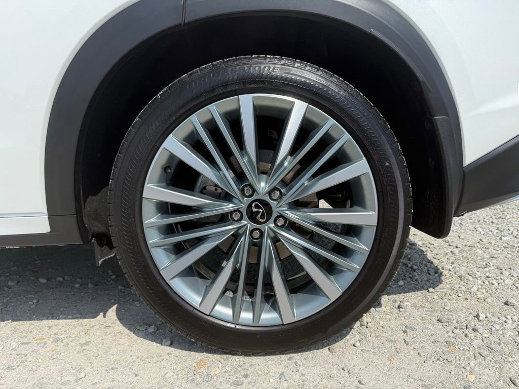Used 2024 INFINITI QX50 Sensory image 15