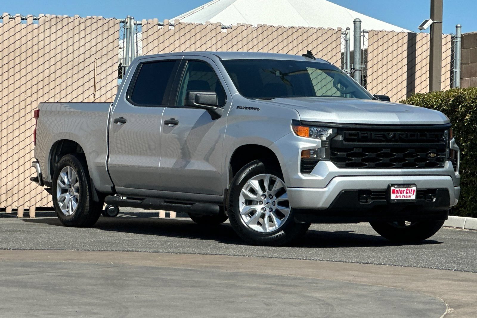 Certified 2022 Chevrolet Silverado 1500 Custom RWD image 2