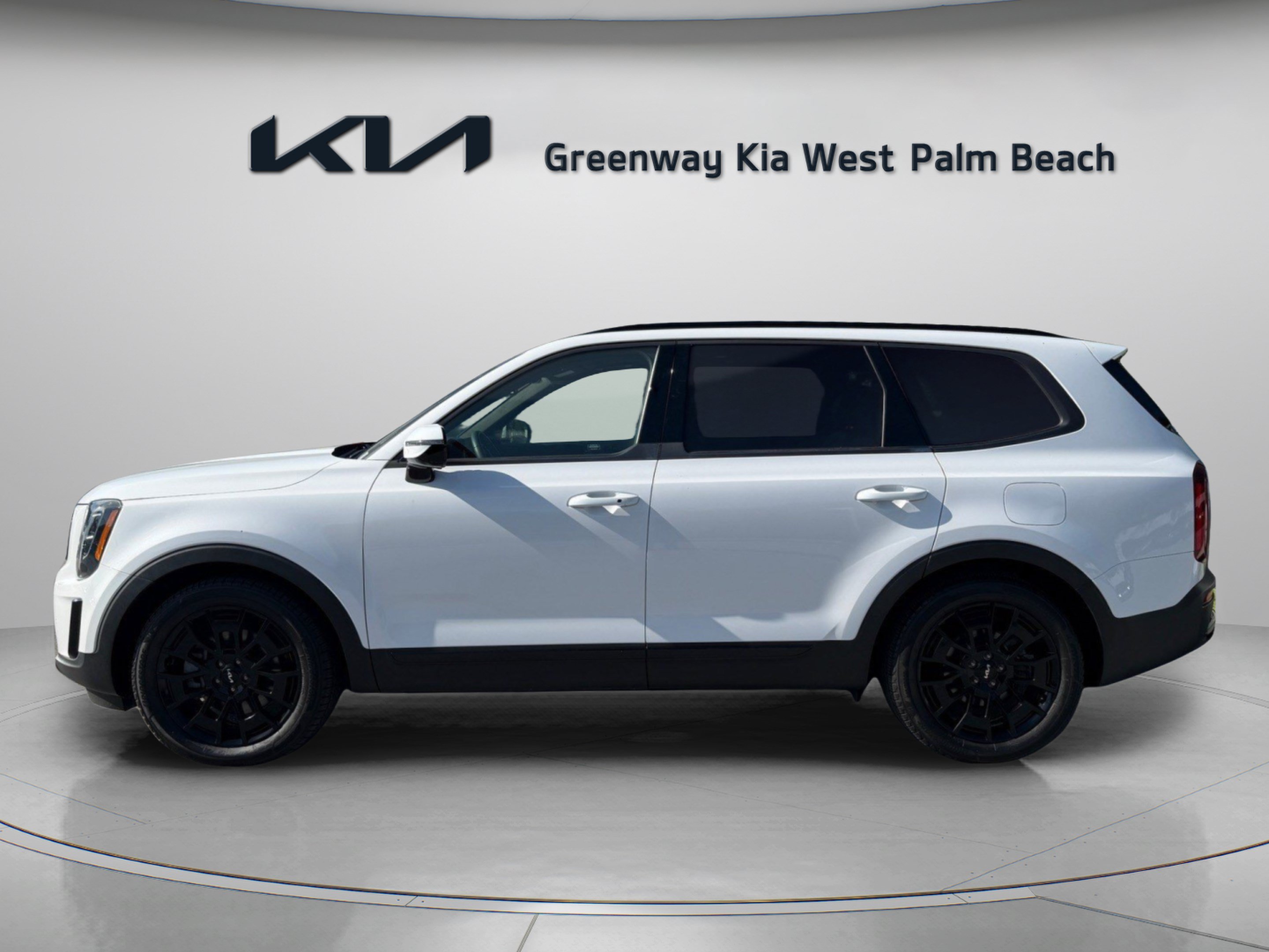 Used 2022 Kia Telluride SX w/ SX Prestige Package AWD/4WD image 4