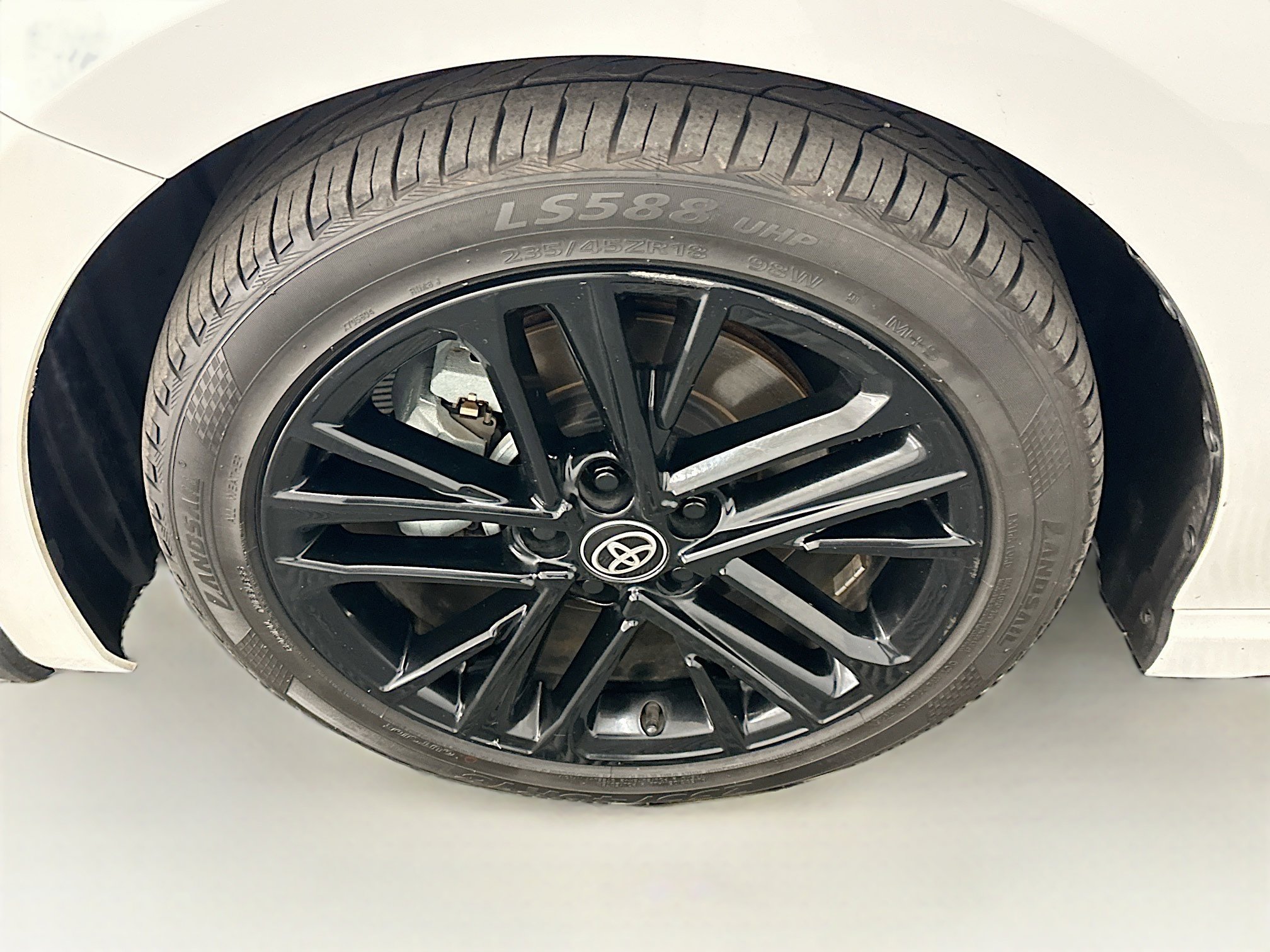 Used 2025 Toyota Camry SE image 11