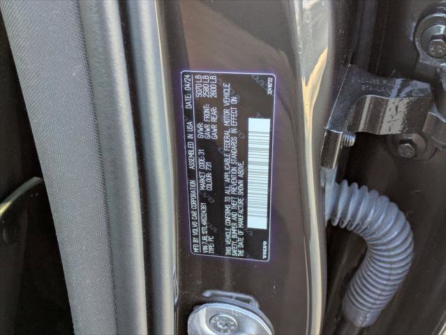 Used 2024 Volvo S60 B5 Plus w/ Climate Package image 28