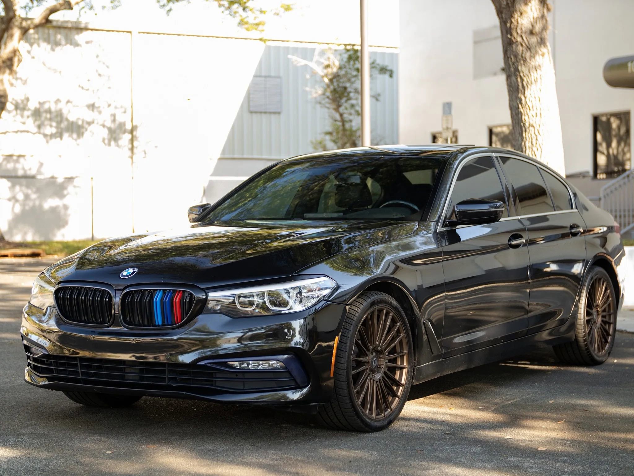 Used 2018 BMW 530i xDrive AWD/4WD image 8