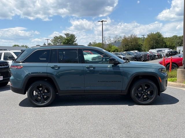 New 2026 Jeep Grand Cherokee Limited AWD/4WD image 8