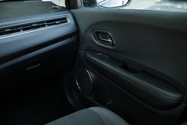 Used 2021 Honda HR-V EX image 28