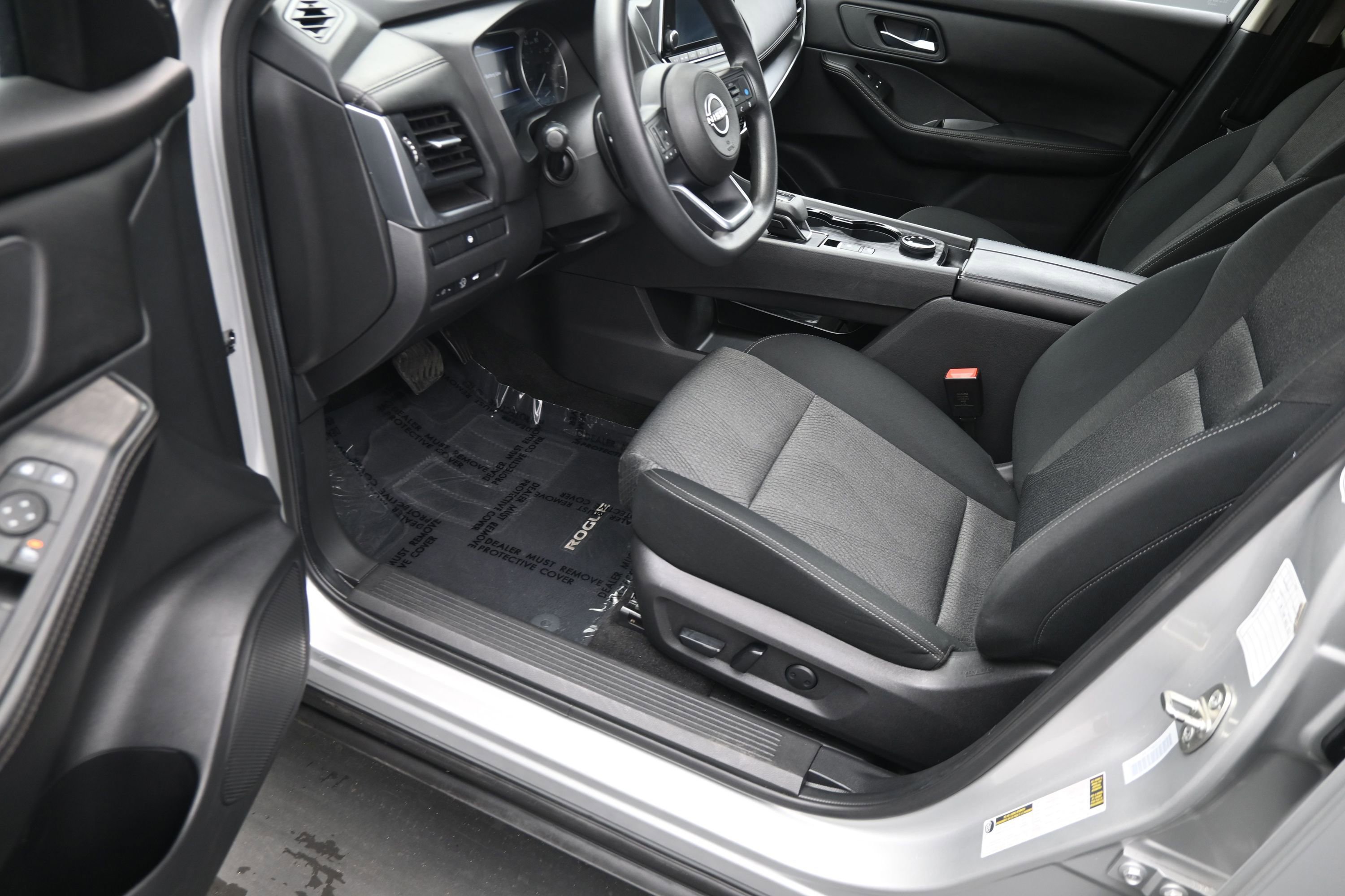 Certified 2024 Nissan Rogue SV AWD/4WD image 12