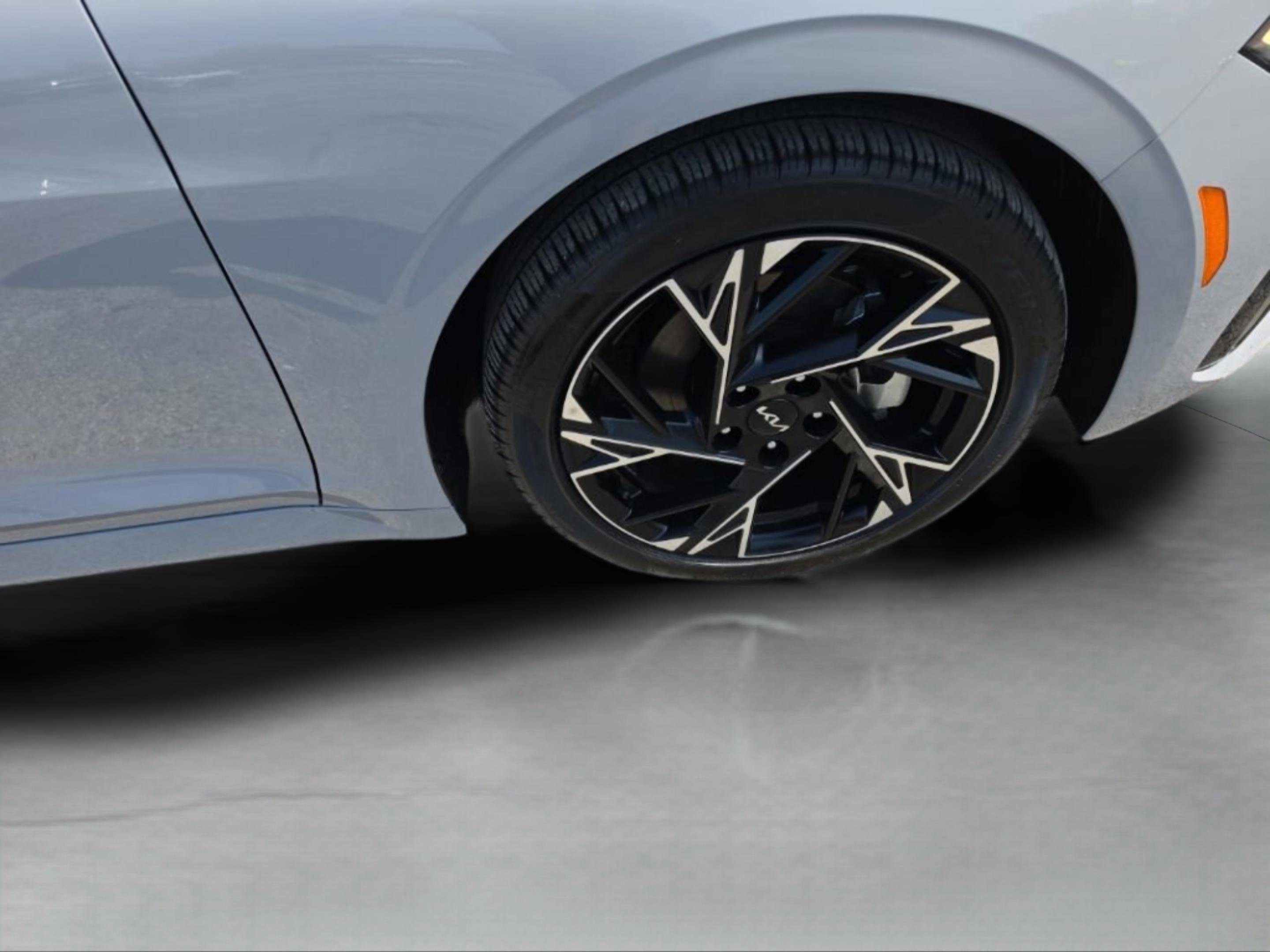 Used 2025 Kia K5 GT-Line image 33