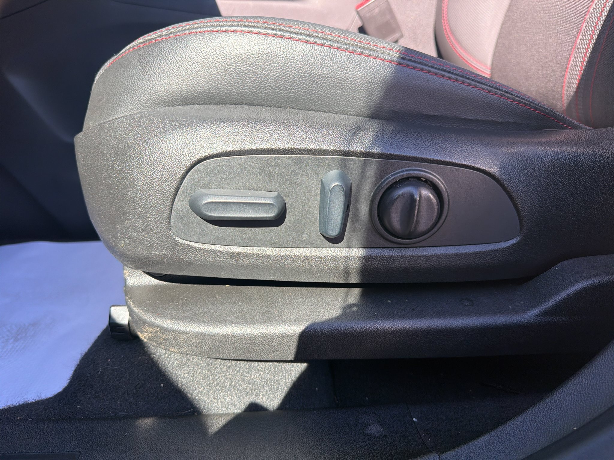 Used 2022 Chevrolet Equinox RS AWD/4WD image 9