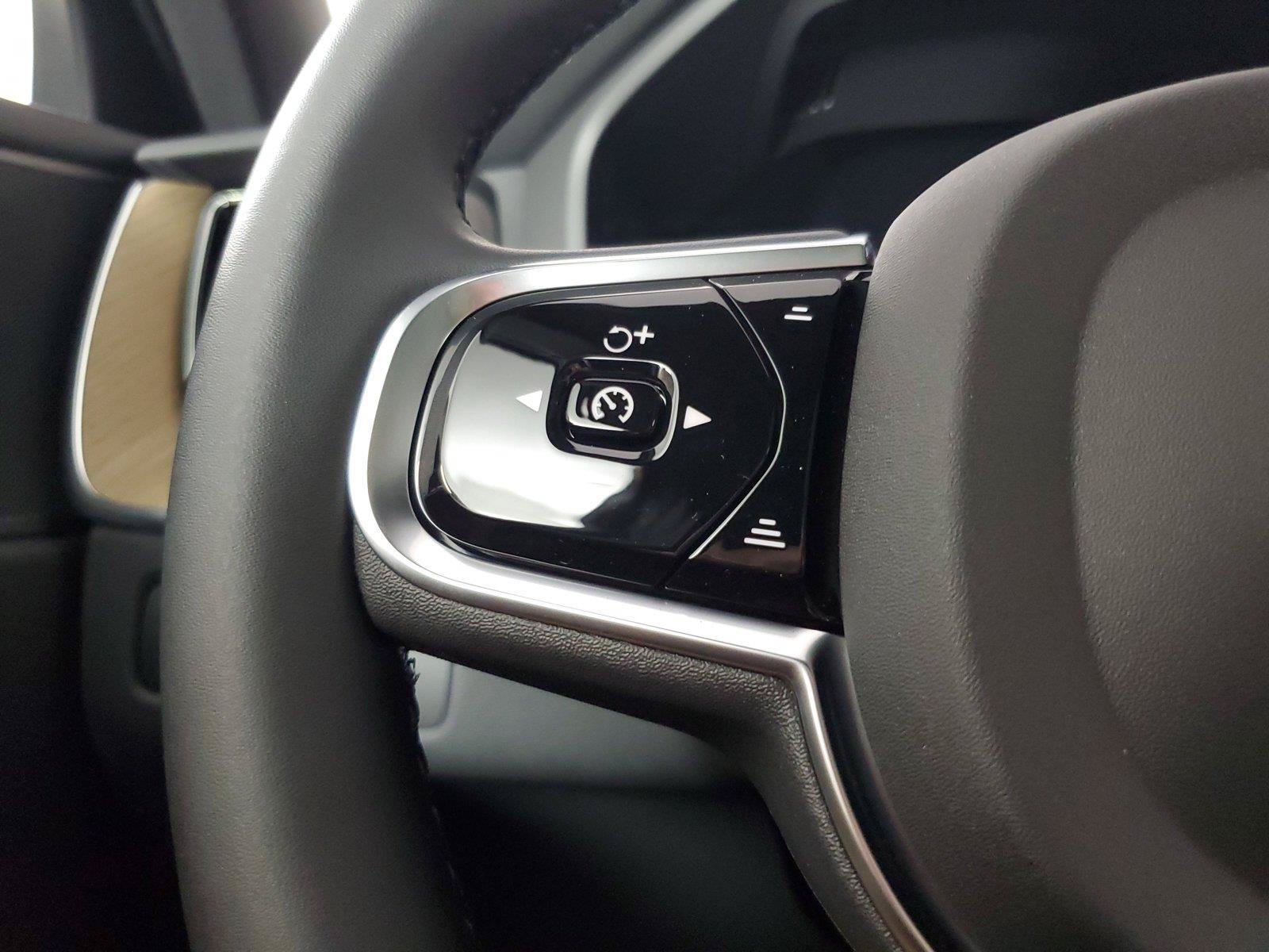 New 2027 Volvo XC60 B5 Core AWD/4WD image 25