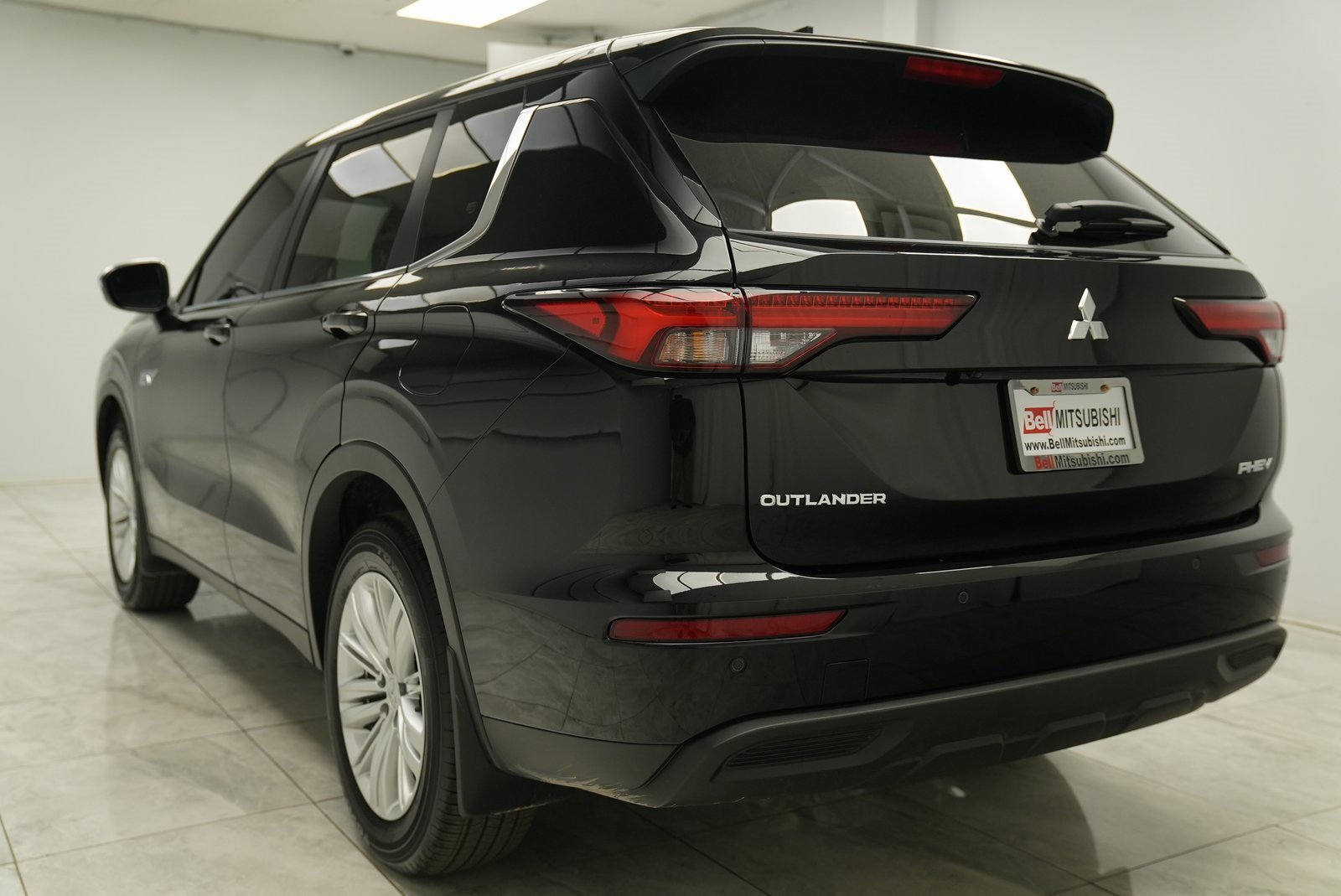 Used 2025 Mitsubishi Outlander ES image 8