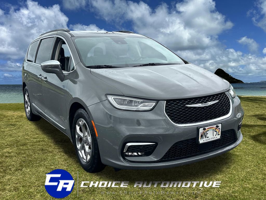 Used 2022 Chrysler Pacifica Limited image 10