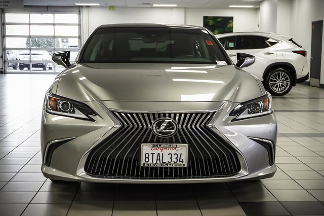 Used 2021 Lexus ES 350 Luxury image 4