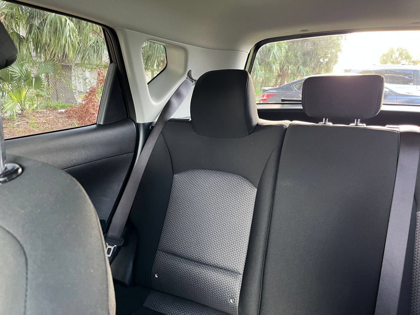 Used 2025 Kia Soul LX w/ LX Technology Package FWD image 36