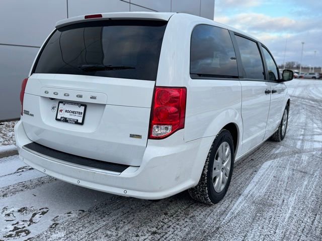Used 2019 Dodge Grand Caravan SE w/ UConnect Hands-Free Group image 32