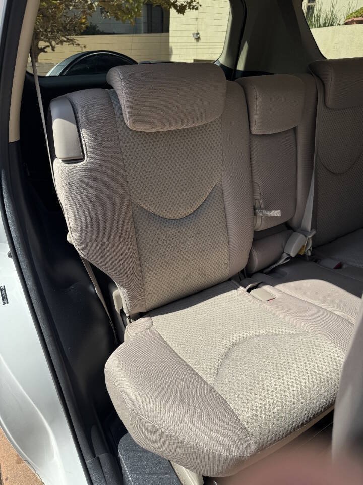 Used 2007 Toyota RAV4 4WD image 16
