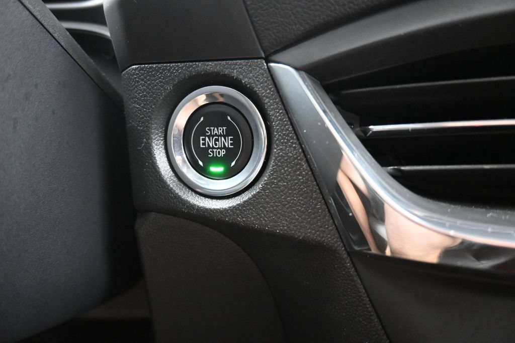 Used 2025 Buick Encore GX Preferred AWD/4WD image 17