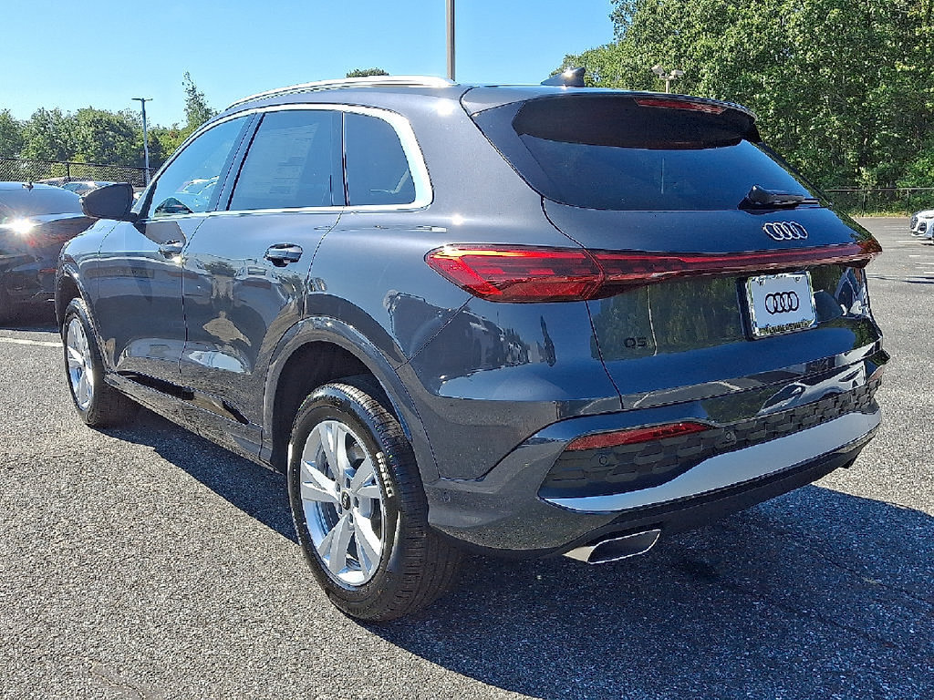 Used 2025 Audi Q5 Premium w/ Convenience Package AWD/4WD image 3