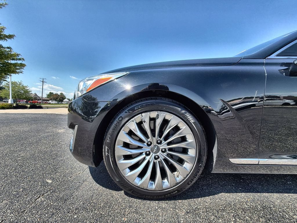Used 2017 Genesis G90 3.3T Premium AWD/4WD image 18