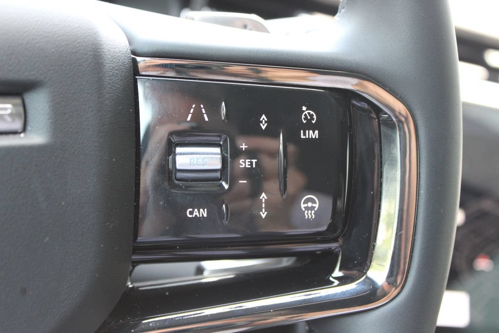 Used 2026 Land Rover Range Rover Evoque S AWD/4WD image 12