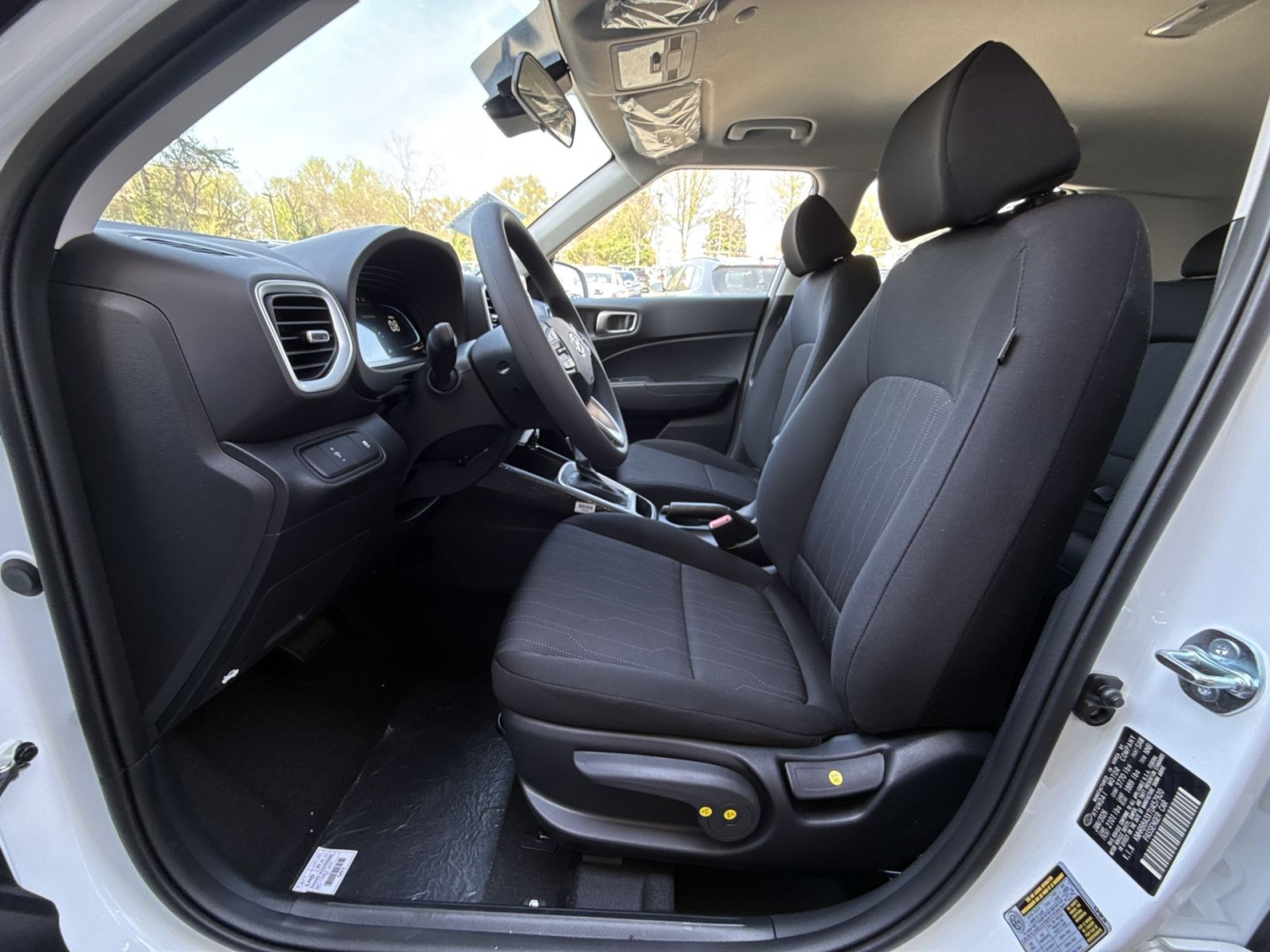 New 2026 Hyundai Venue SE FWD image 13