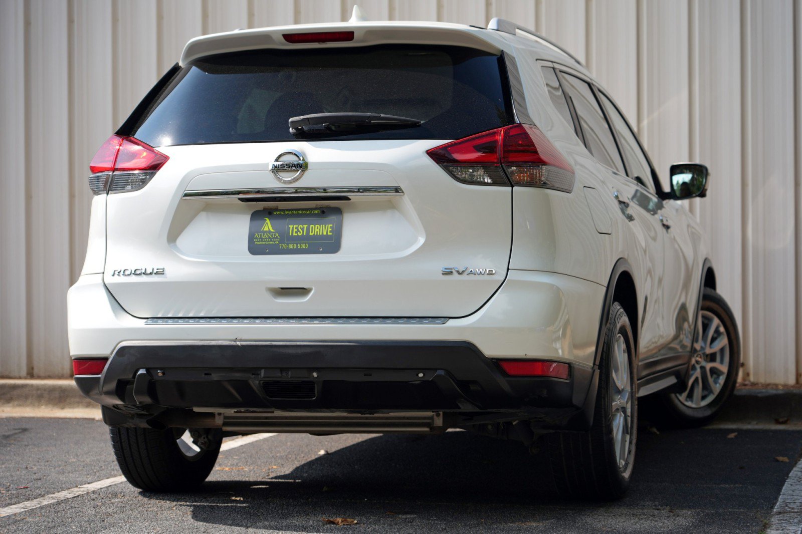 Used 2017 Nissan Rogue SV w/ SV Premium Package AWD/4WD image 4