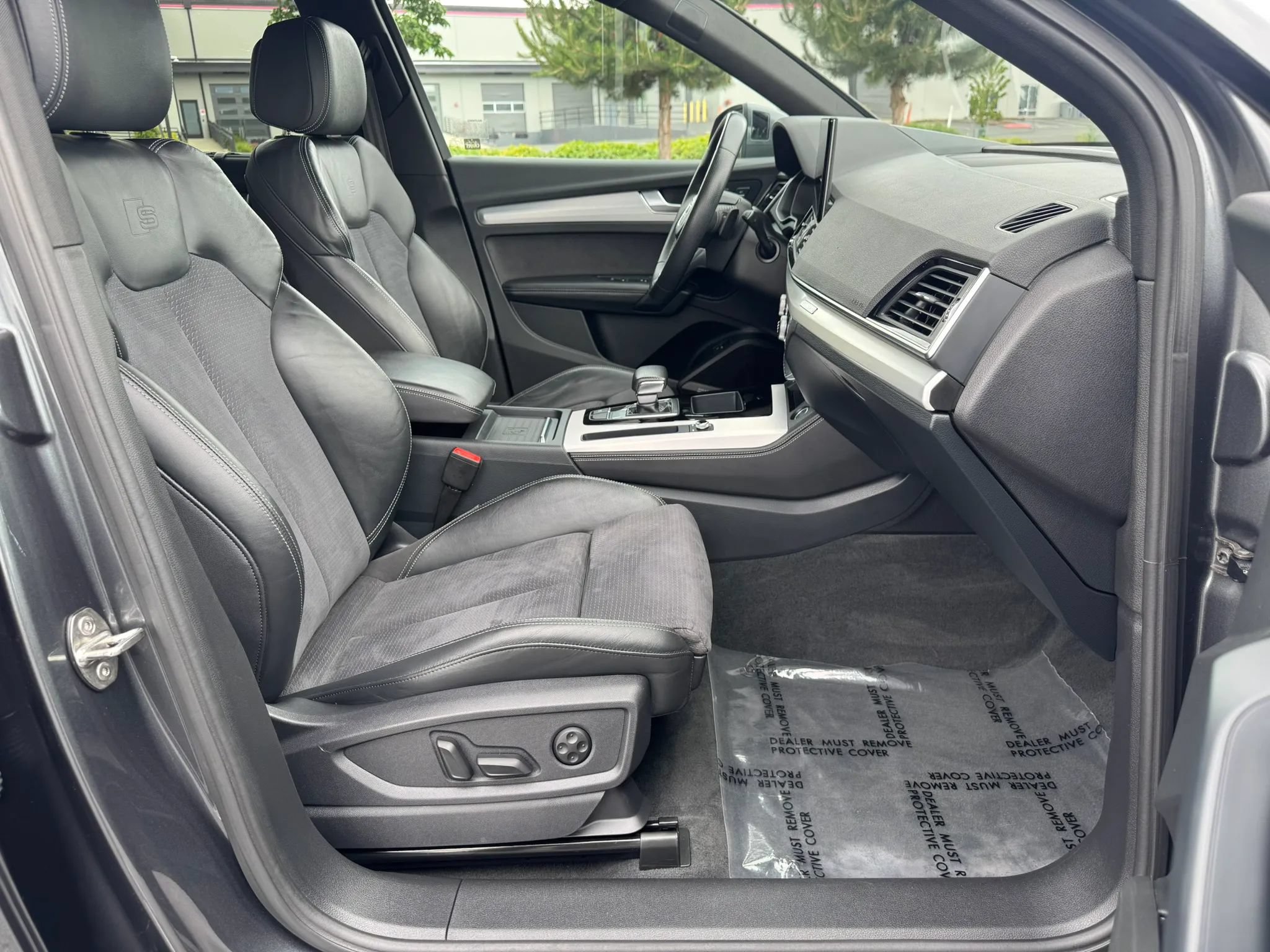 Used 2023 Audi Q5 e Prestige w/ Prestige Package AWD/4WD image 28
