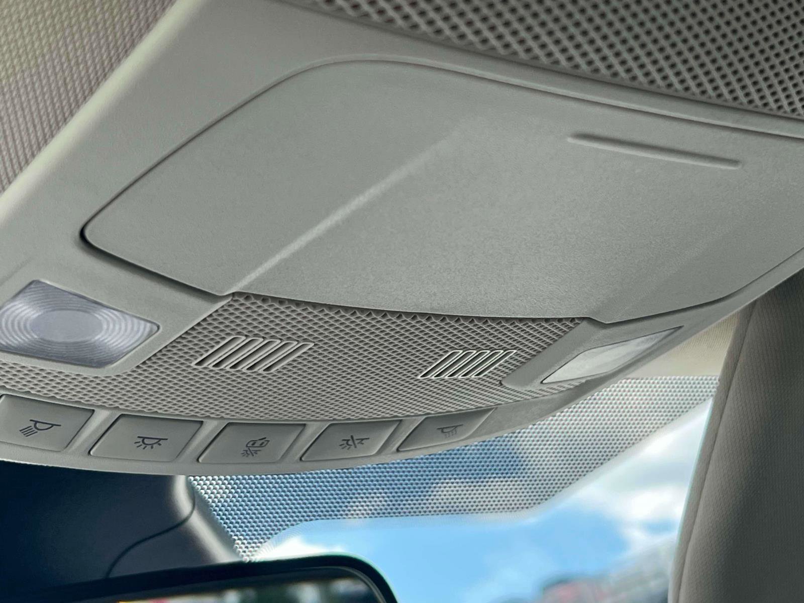 Certified 2022 Ford Explorer ST w/ ST Street Pack image 31