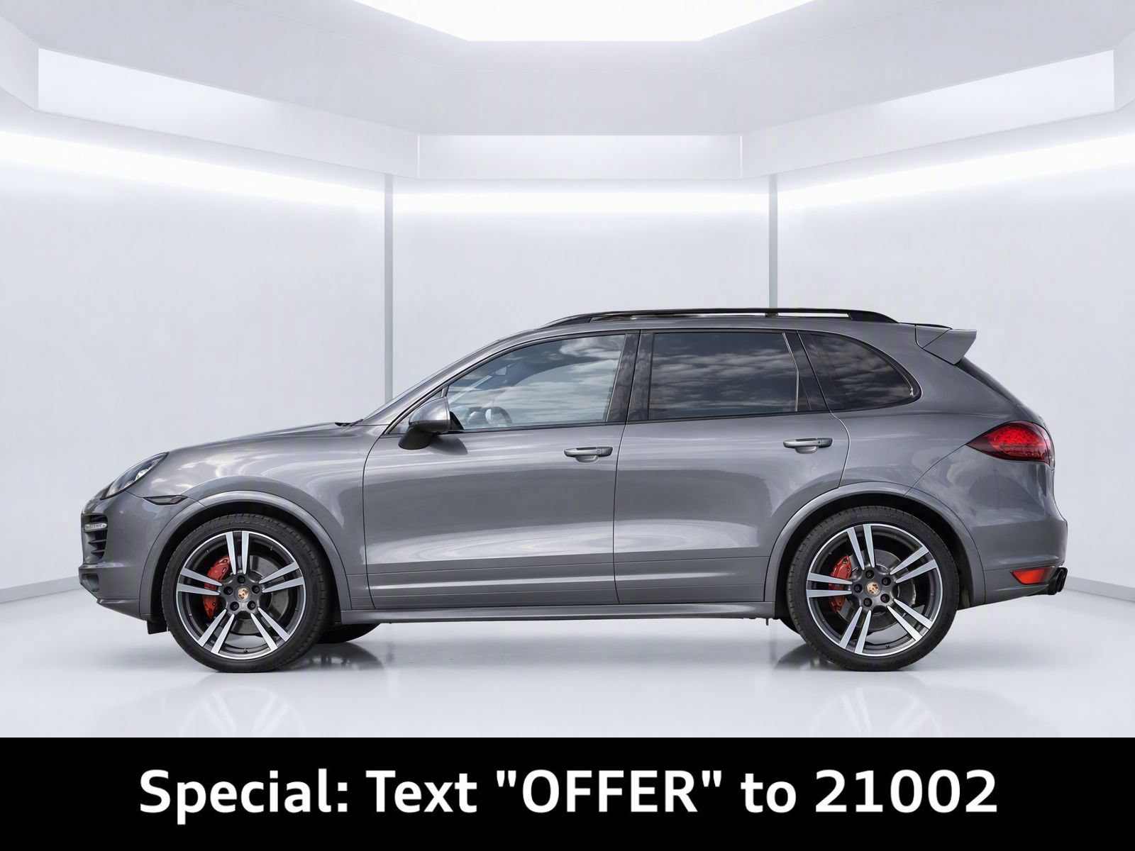 Used 2013 Porsche Cayenne GTS AWD/4WD image 30