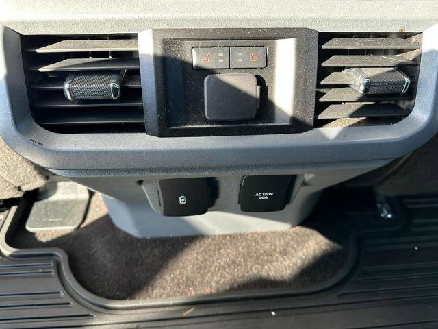 Certified 2023 Ford F150 Lariat w/ Equipment Group 502A High image 9