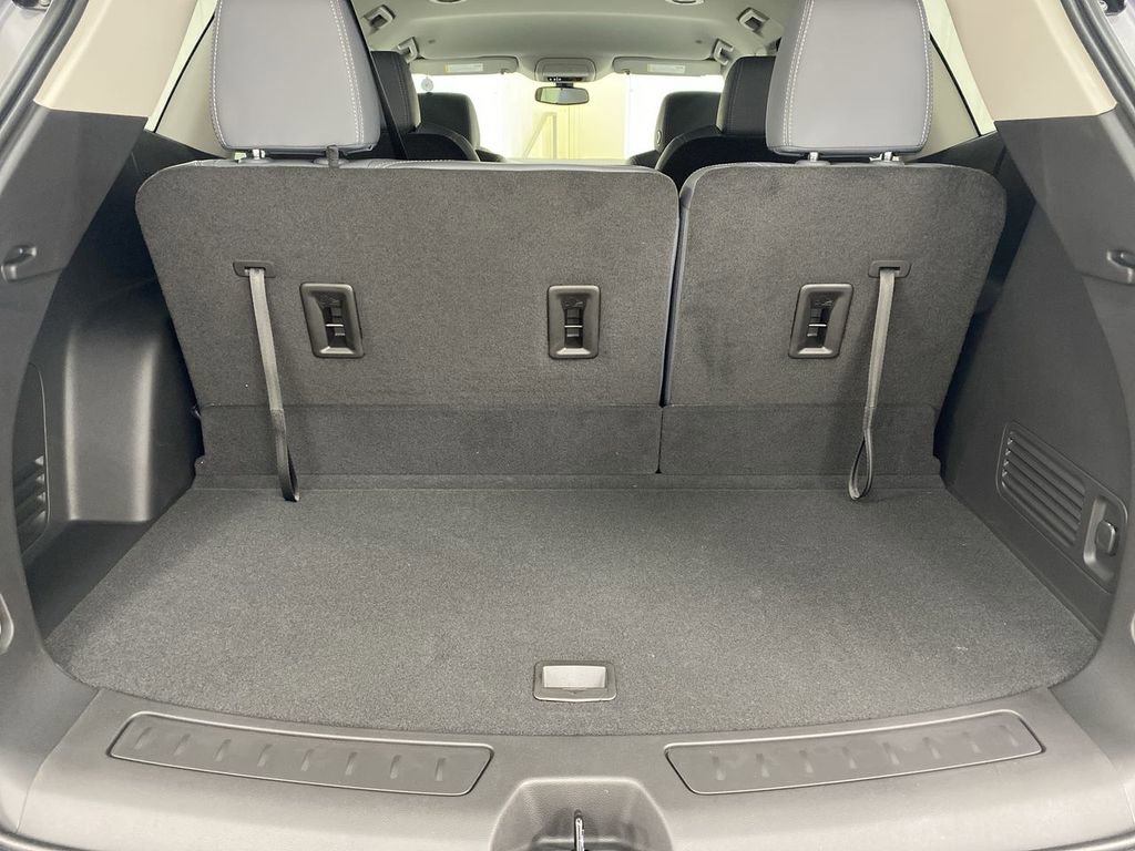 Used 2021 Buick Enclave Essence FWD image 21