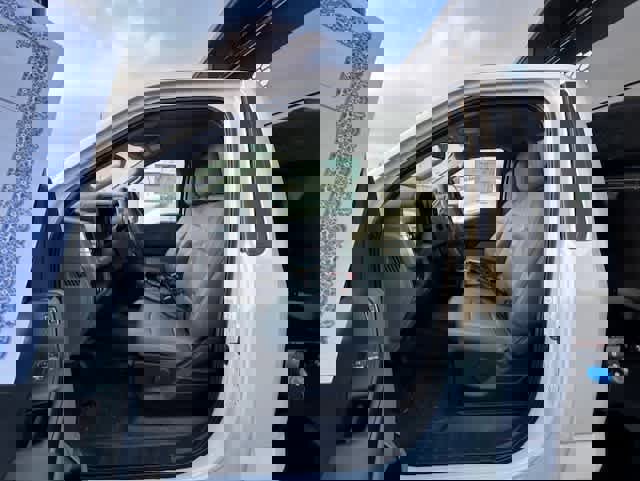 New 2025 Ford F550 4x4 Regular Cab Super Duty image 5