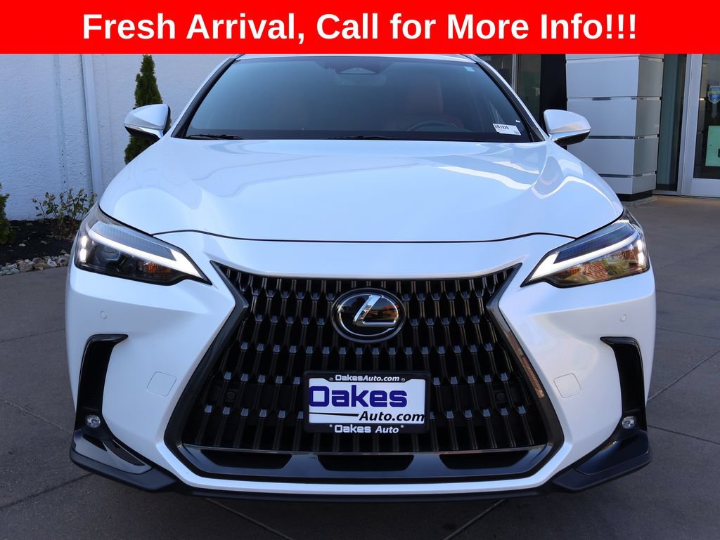 Used 2025 Lexus NX 250 FWD w/ Premium Package image 2
