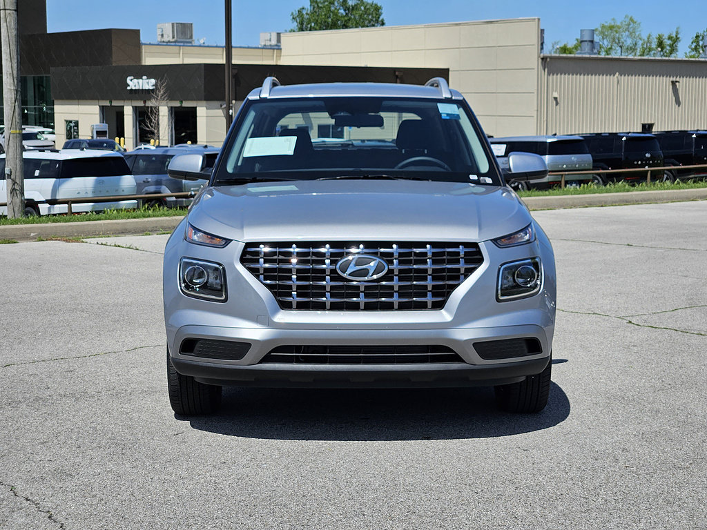 New 2026 Hyundai Venue SEL FWD image 2