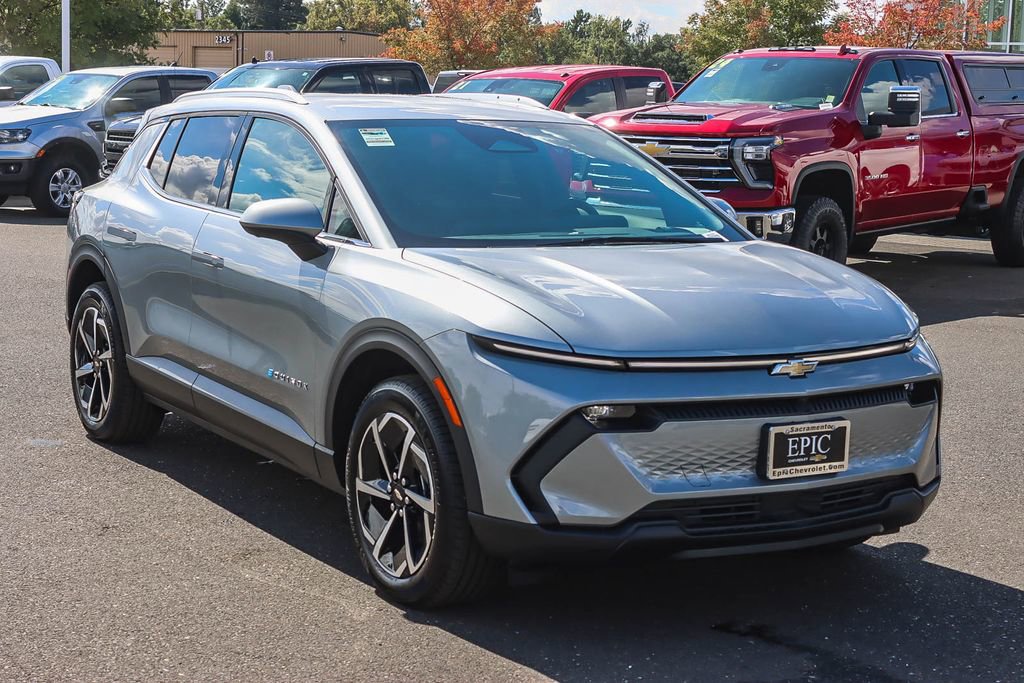 New 2026 Chevrolet Equinox EV LT image 5