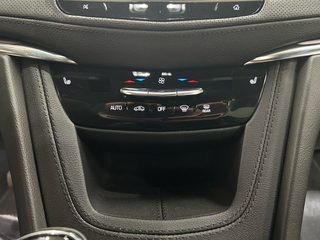 Used 2023 Cadillac XT5 Luxury image 19