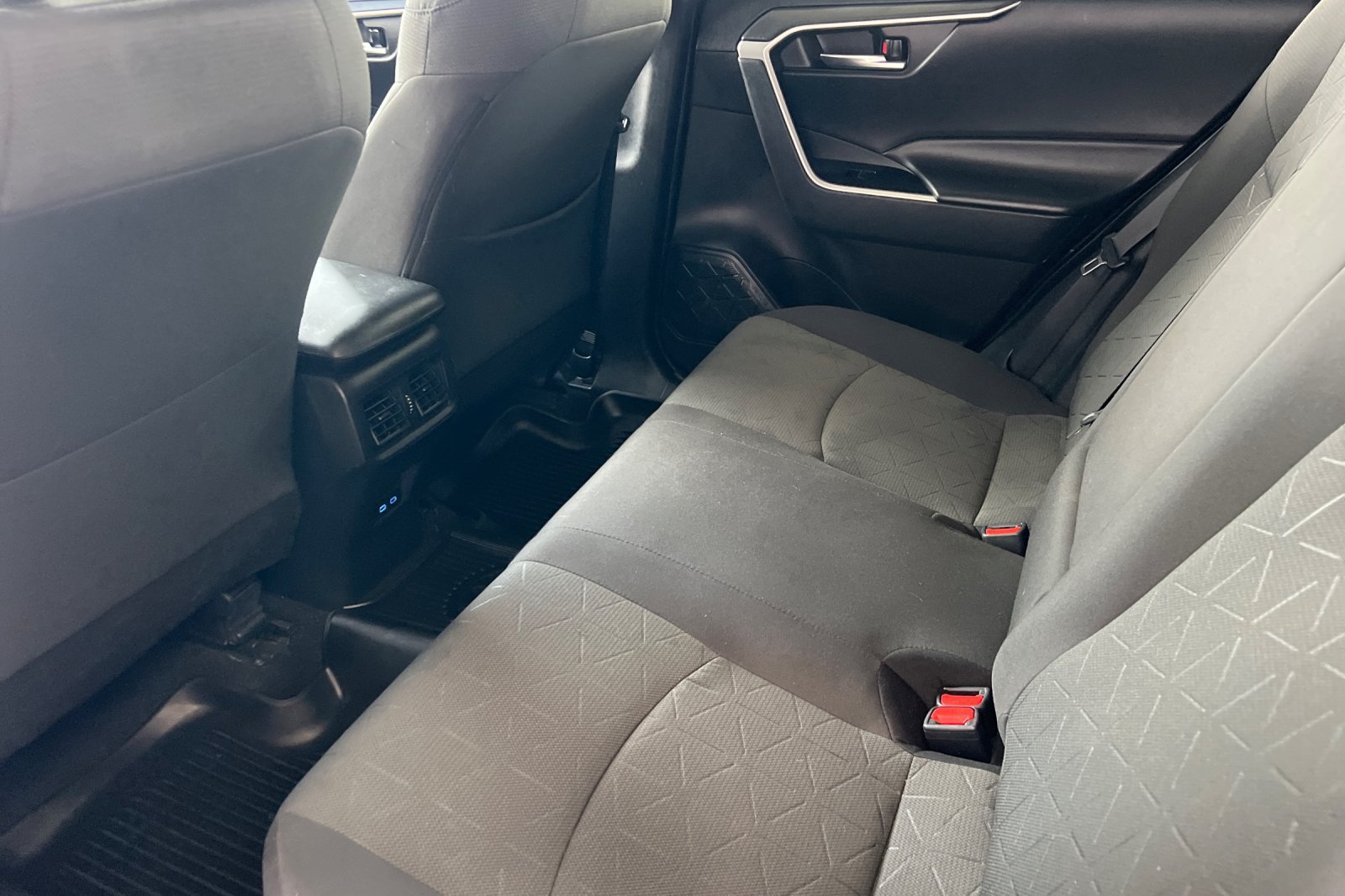Certified 2022 Toyota RAV4 XLE AWD/4WD image 9