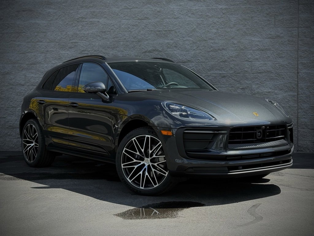 New 2025 Porsche Macan image 6