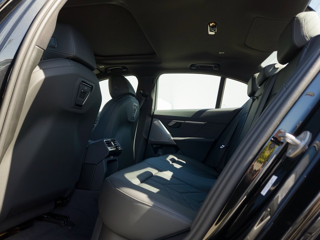 New 2026 BMW 540i xDrive image 15