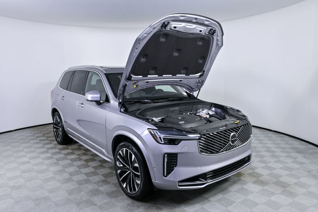 Certified 2026 Volvo XC90 T8 Ultra image 36