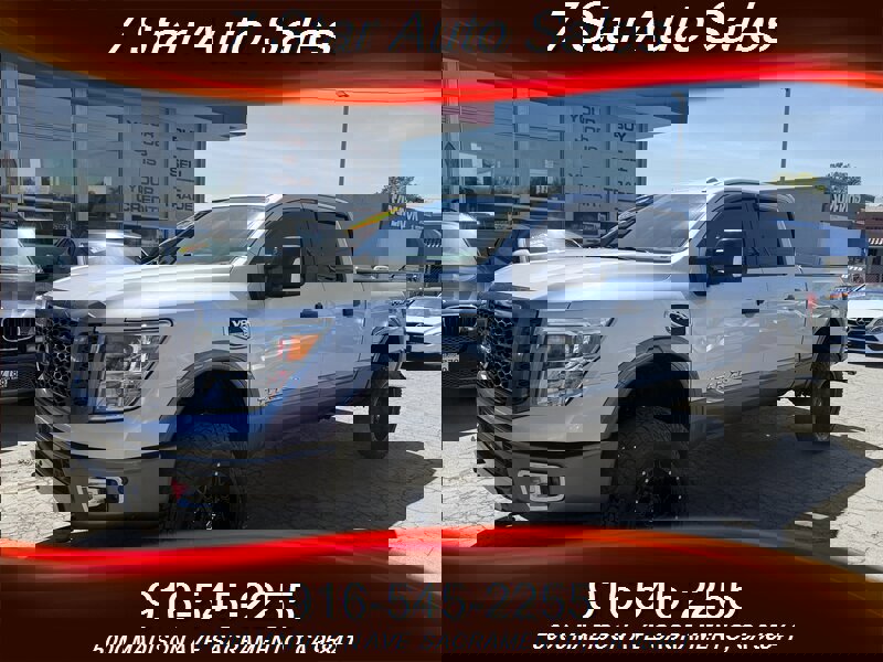 Used 2017 Nissan Titan PRO-4X image 3